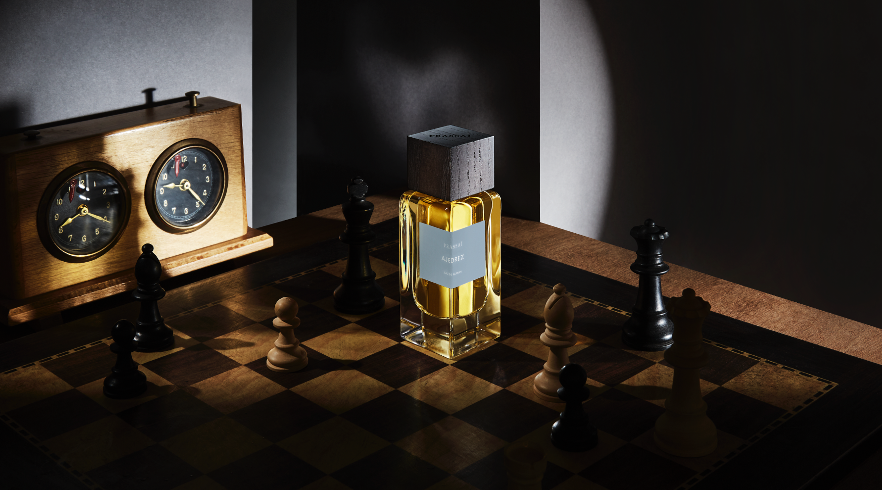 Frassaiより4/11から、チェスをモチーフとした新作が登場！1950年代の