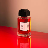 ルージュスモーキング|赤く染まったスモーキングジャケット