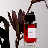 ルージュスモーキング|赤く染まったスモーキングジャケット