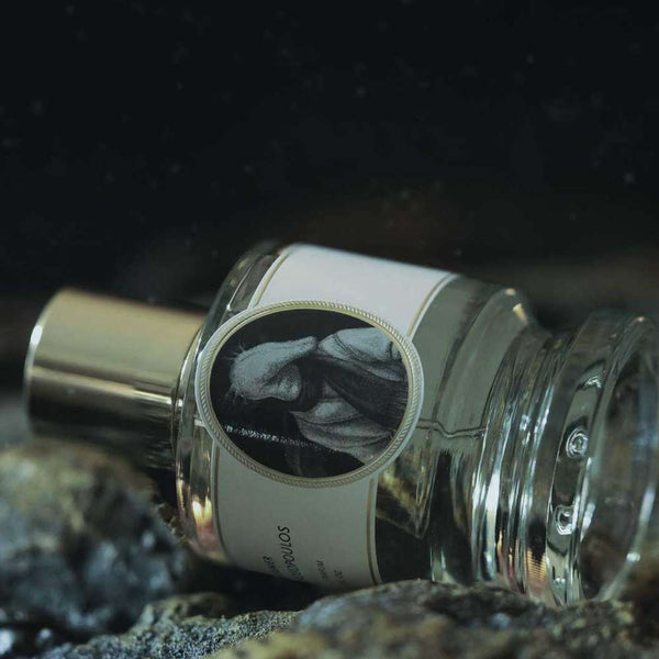 限定品 OLM ホライモリ◇ZOOLOGIST 10ml トラベルスプレー 数百万年の静寂、光なき洞窟の深淵。Zoologistから、盲目の水生